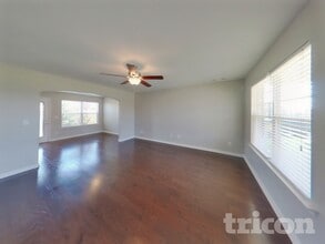 323 Stratford Park Blvd in Gallatin, TN - Building Photo - Building Photo