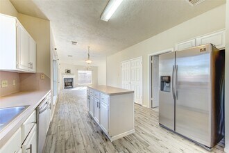 13030 Richmond Ave in Houston, TX - Building Photo - Building Photo