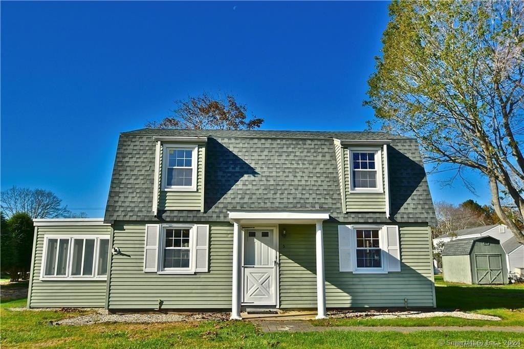 5 Meriden Rd in Old Lyme, CT - Building Photo