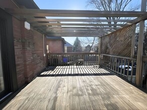 47 Ontario Ave in Hamilton, ON - Building Photo - Building Photo