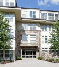 597 Westport Apartments in Norwalk, CT - Foto de edificio - Building Photo