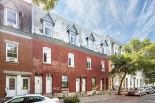 2510 Coursol Rue in Montréal, QC - Building Photo