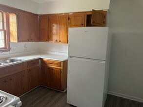 1877 Old Charlotte Rd in Spartanburg, SC - Building Photo - Building Photo