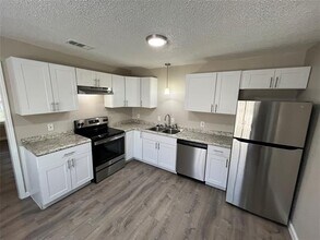 826 Quinette Dr in Seagoville, TX - Building Photo - Building Photo