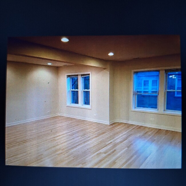 property at 3911 W Addison St