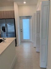 8201 NW 41st St in Doral, FL - Building Photo - Building Photo