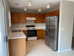 3233 W Abraham Ln in Phoenix, AZ - Building Photo - Building Photo