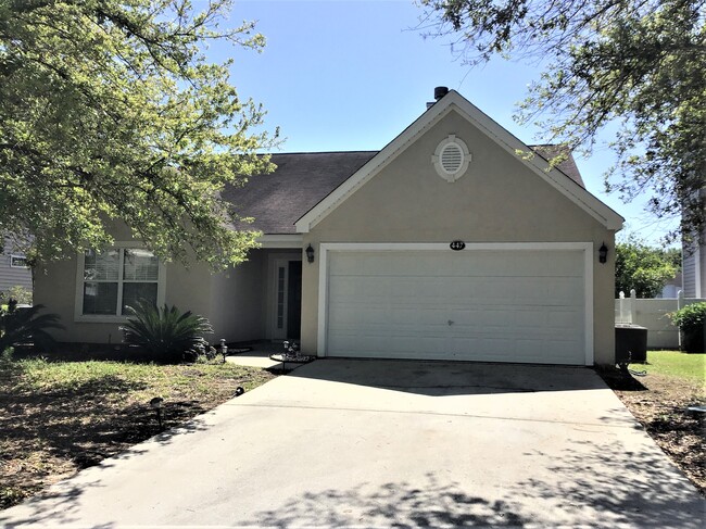 447 Live Oak Walk