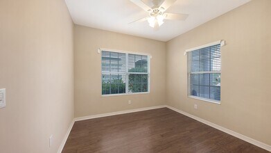 4904 Maymont Park Cir in Bradenton, FL - Building Photo - Building Photo