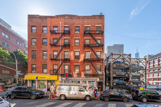 202 Hester St in New York, NY - Building Photo - Building Photo