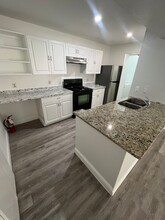 5530 Chrishire Way, Unit 102-D in Orlando, FL - Building Photo - Building Photo