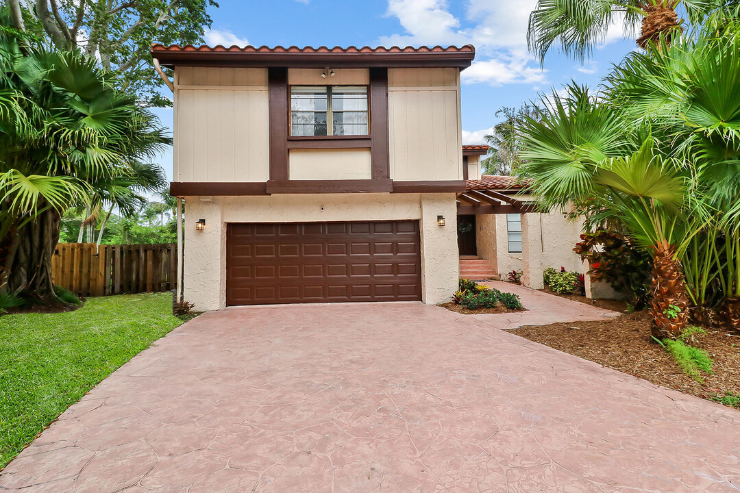 21113 Bird's Nest Terrace in Boca Raton, FL - Foto de edificio