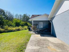 5647 Struthers Ct in Winter Haven, FL - Foto de edificio - Building Photo