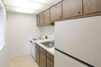 1230 End E Ave, Unit 2 in Pittsburgh, PA - Foto de edificio - Building Photo