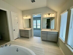 31310 Wildflower Fld Ct in Fulshear, TX - Building Photo - Building Photo