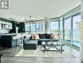 231 Fort York Blvd in Toronto, ON - Building Photo - Building Photo