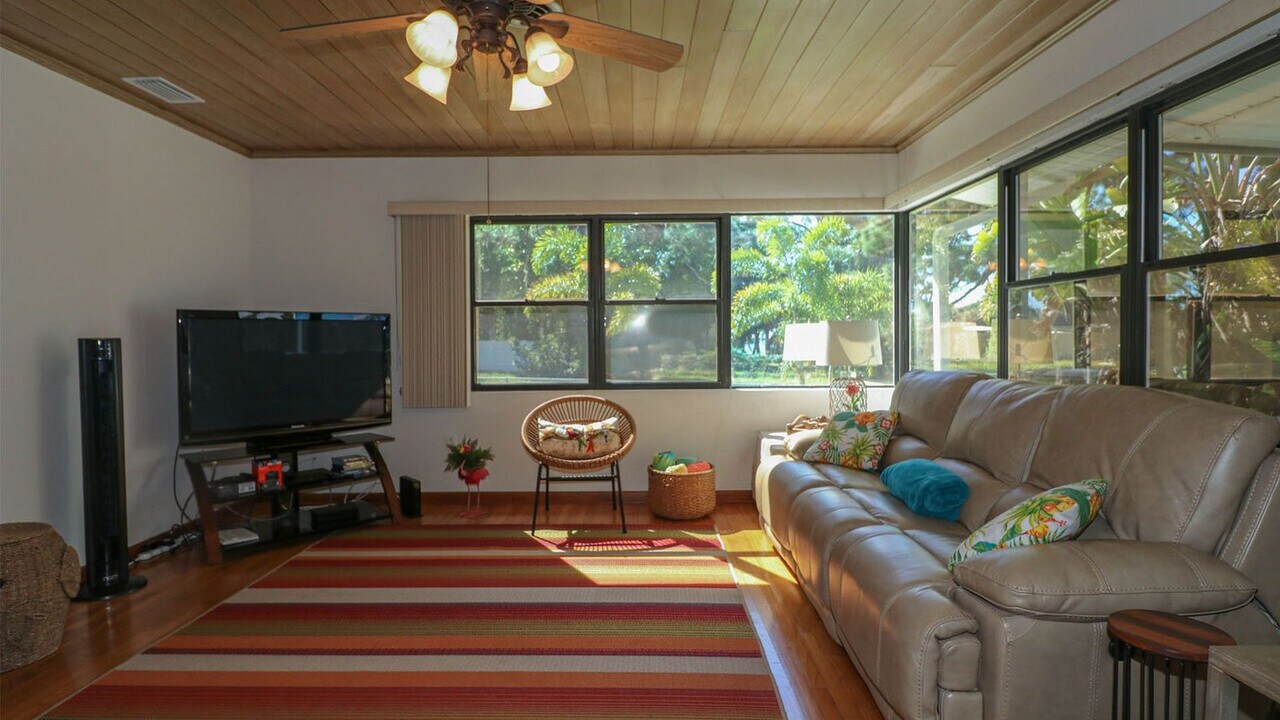 1480 Homestead Dr in Englewood, FL - Building Photo