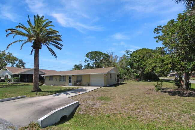 3565 Sterling Rd in Venice, FL - Building Photo - Building Photo