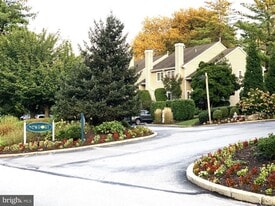 11 Cabot Dr in Chesterbrook, PA - Building Photo