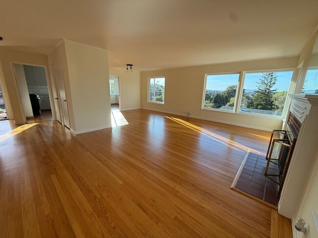 209 Malcolm Ave in Belmont, CA - Building Photo - Building Photo