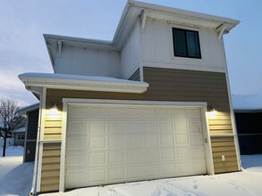 1719 Lone Pine Dr in Billings, MT - Building Photo - Building Photo