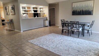 4865 Folsom Dr in Beaumont, TX - Building Photo - Building Photo