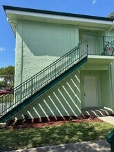 4032 NW 87th Ave in Sunrise, FL - Building Photo - Building Photo