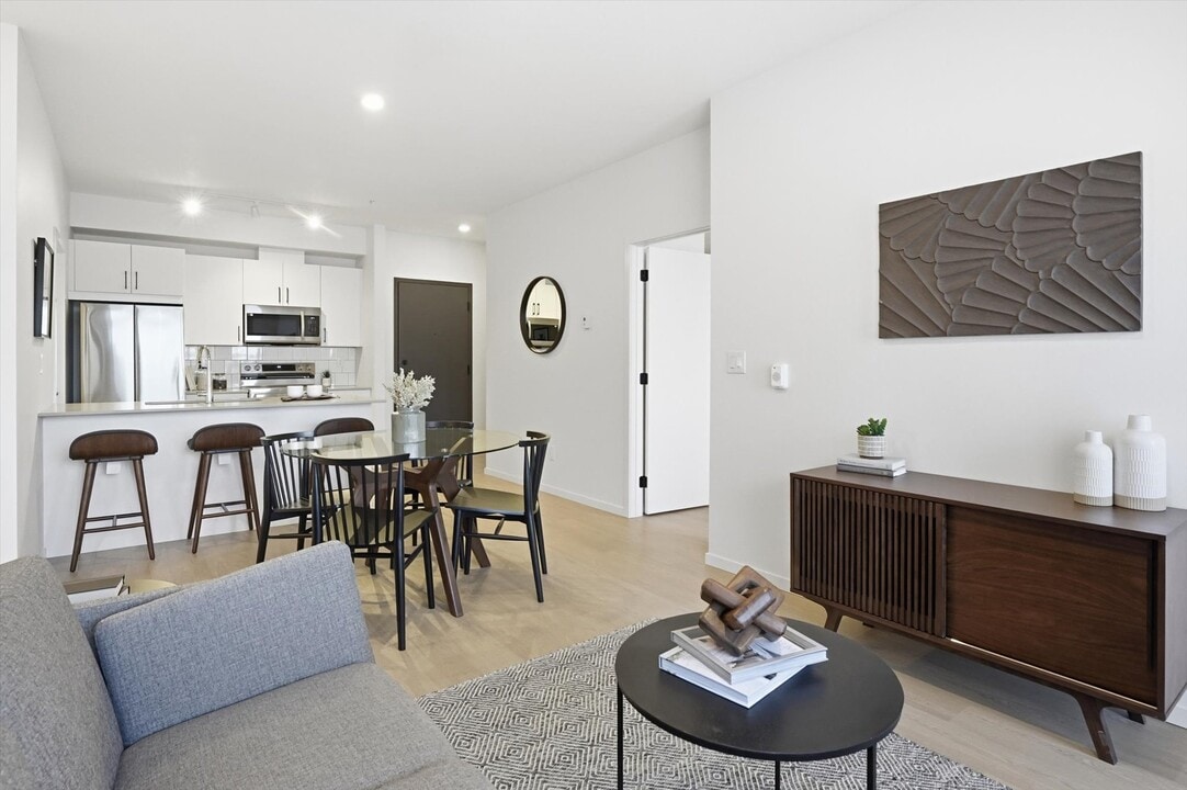 The Taylor Apartments in Saskatoon, SK - Building Photo