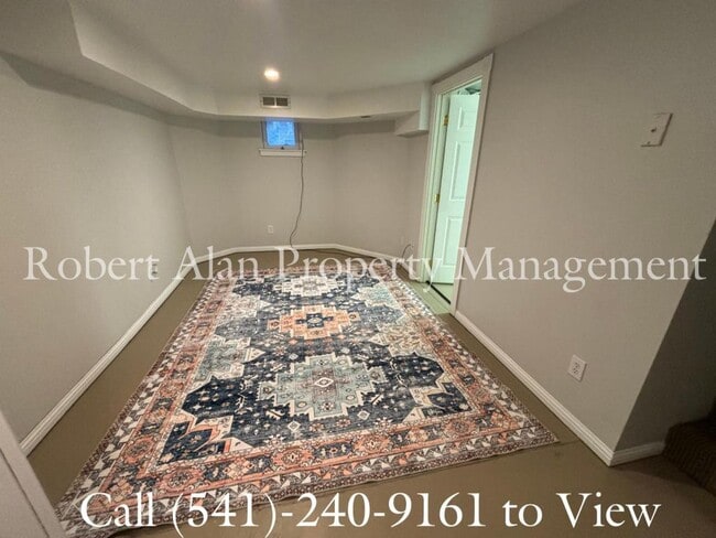 916 SE Byers Ave in Pendleton, OR - Building Photo - Building Photo