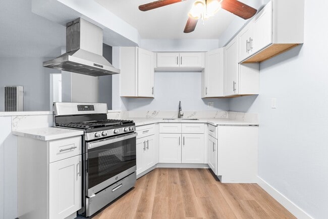 147 S Magnolia Ave in Anaheim, CA - Building Photo - Building Photo