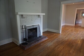 2086 Lee Pl in Memphis, TN - Building Photo - Building Photo
