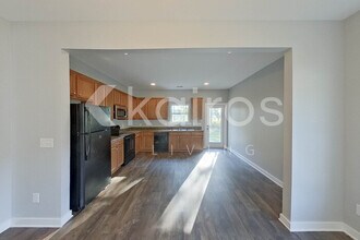 314 White Oak Cir in Lincoln, AL - Foto de edificio - Building Photo