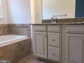 10749 Hinton Wy in Manassas, VA - Building Photo - Building Photo