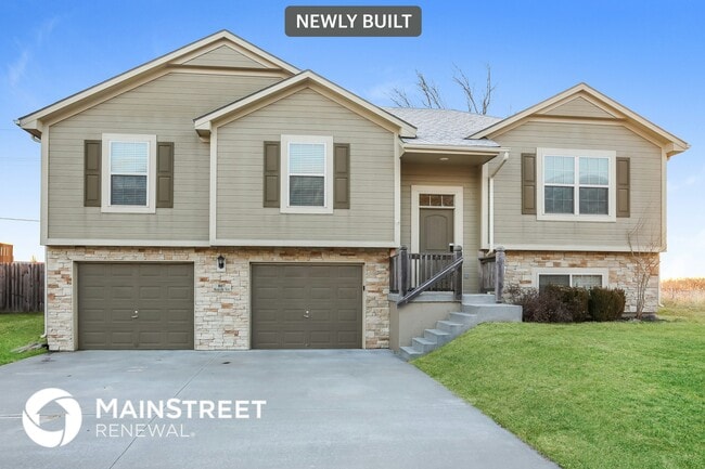property at 807 E Rockville Terrace