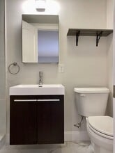 7916 Hickory St in New Orleans, LA - Foto de edificio - Building Photo