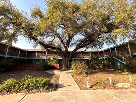 2428 Upas Ave in McAllen, TX - Building Photo