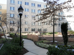 Carroll Apartments in Washington, DC - Building Photo - Building Photo