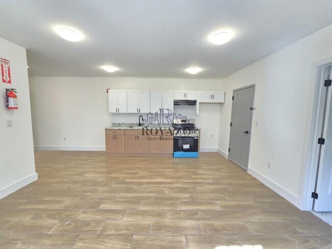 634 15th Ave in Newark, NJ - Building Photo - Building Photo