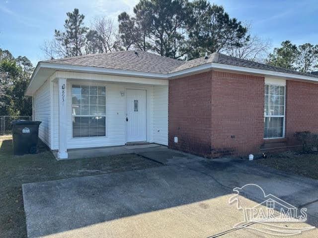 property at 8931 Forest Oak Dr