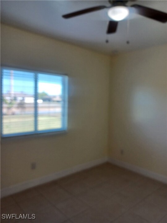 1725-1721 SW 32nd Terrace in Cape Coral, FL - Building Photo