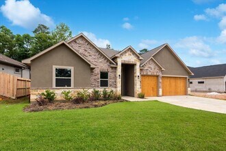 4790 W Fork Blvd in Conroe, TX - Building Photo - Building Photo