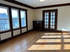 226 14th St NE in Cedar Rapids, IA - Building Photo