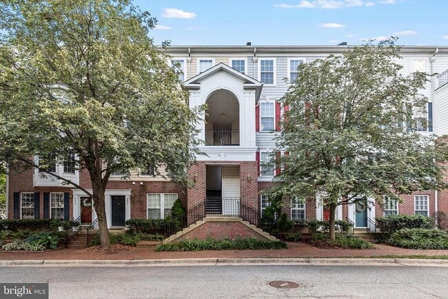 property at 5074 Donovan Dr