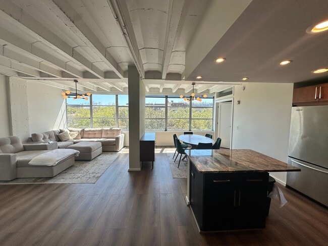 102 E Liberty in Savannah, GA - Building Photo - Building Photo