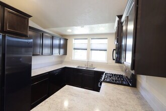 1786 SW 36th Way in Redmond, OR - Building Photo - Building Photo