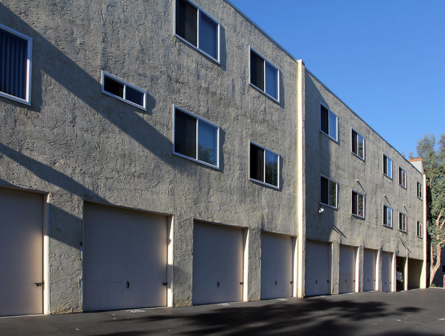 La Casa de Mesa in Santee, CA - Foto de edificio - Building Photo