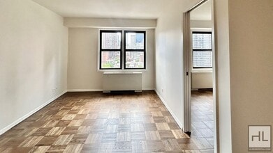 EAST 63 STREET in New York, NY - Building Photo - Building Photo