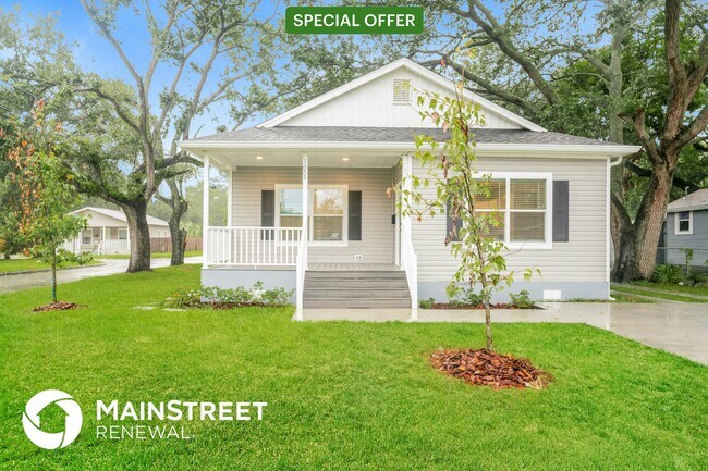 property at 1651 Prescott St S