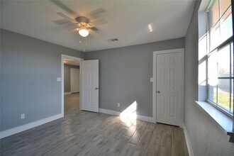 3335 Lafferty Rd in Pasadena, TX - Building Photo - Building Photo