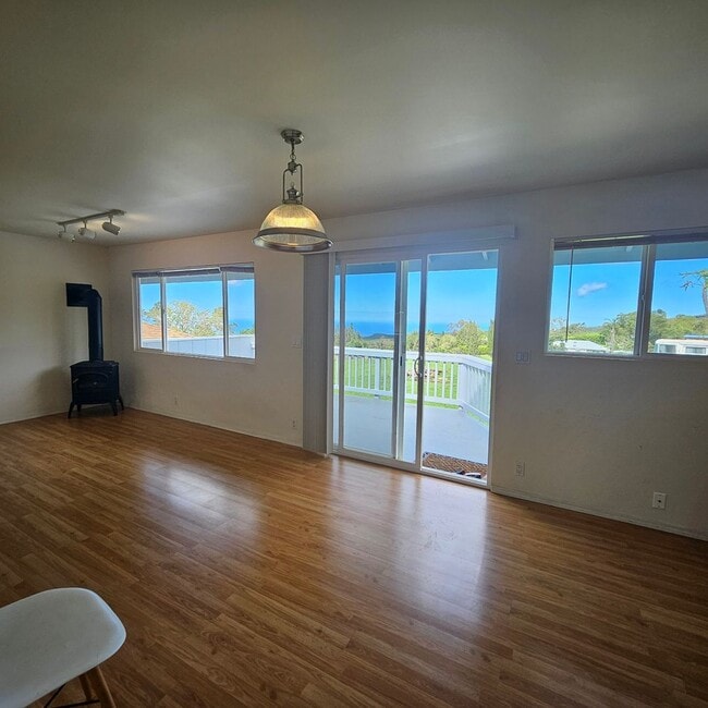 40 Huina Pl in Kula, HI - Building Photo - Building Photo